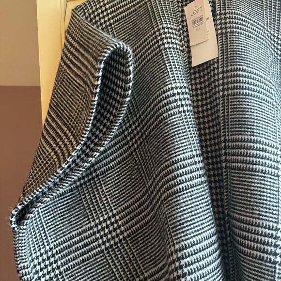 LOFT Poncho Shawl Reversible Plaid Houndstooth Fringe Women's M/L - Picture 9 of 10